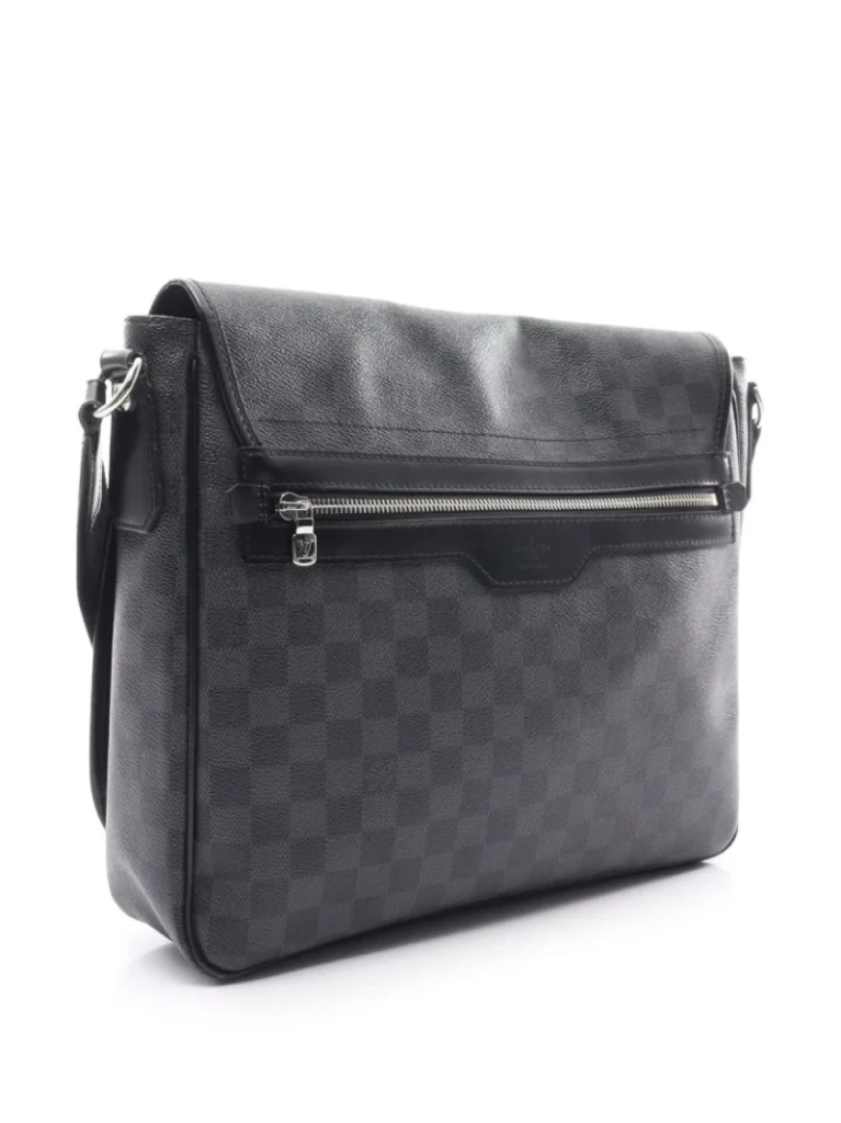 Louis Vuitton Pre-Owned 2011 Daniel MM Messenger Bag